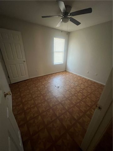 818 Military Dr, Corpus Christi, TX 78418