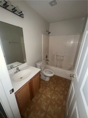 818 Military Dr, Corpus Christi, TX 78418