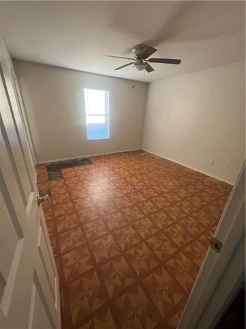 818 Military Dr, Corpus Christi, TX 78418