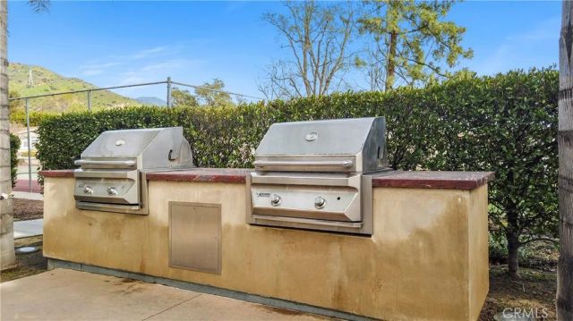 15455 Glenoaks 502, Sylmar, CA 91342