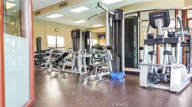 15455 Glenoaks 502, Sylmar, CA 91342