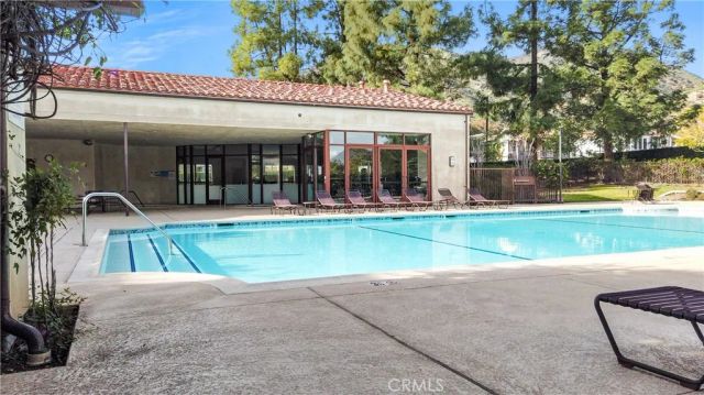 15455 Glenoaks 502, Sylmar, CA 91342