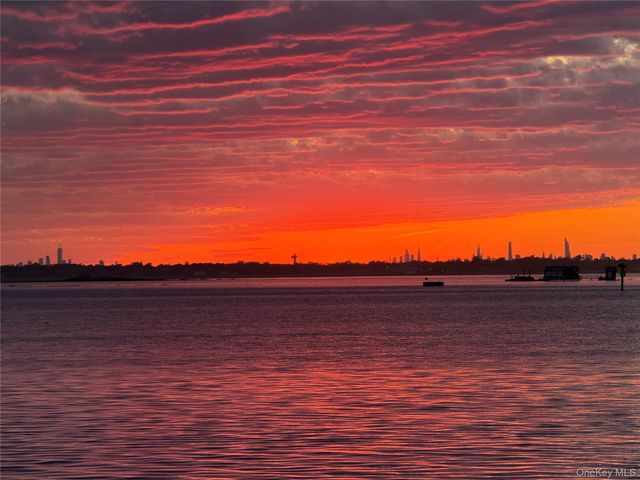 539 E Beech Street, Long Beach, NY 11561