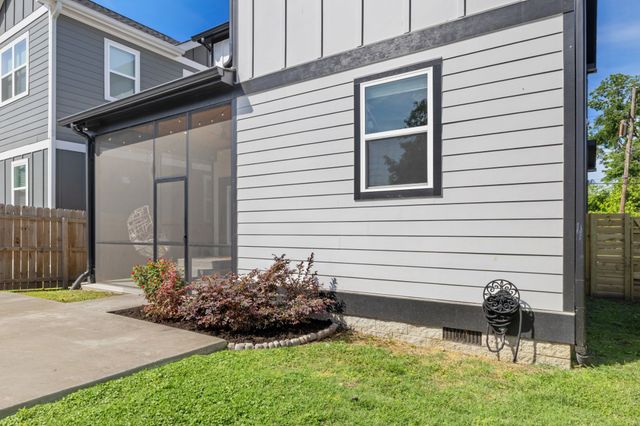 1814 12th Ave, N, Nashville, TN 37208