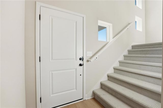 1157 SE Cronin Drive, Lee's Summit, MO 64081