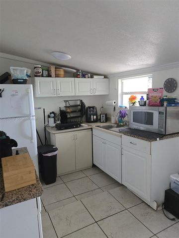 11290 SW 47th Terrace, Miami, FL 33165