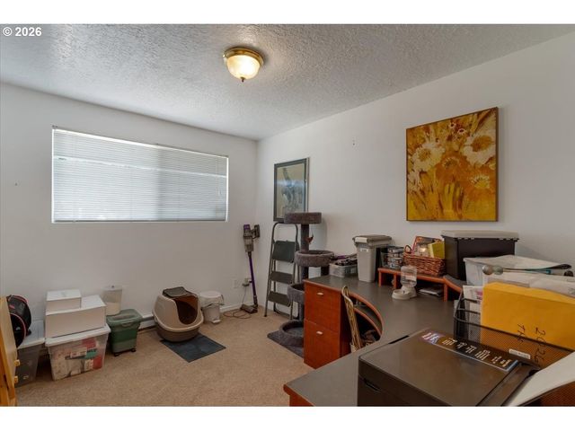 815 N 4TH St, Aumsville, OR 97325