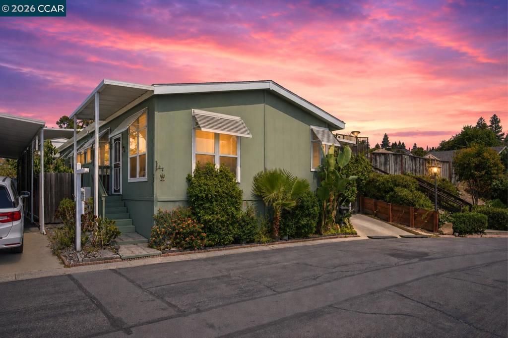 Image 1 of property listing at 37 Terrace Dr, Concord, CA 94518