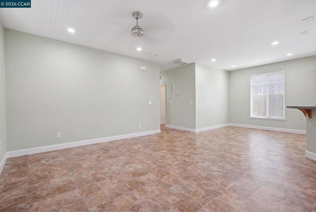 Image 13 of property listing at 37 Terrace Dr, Concord, CA 94518