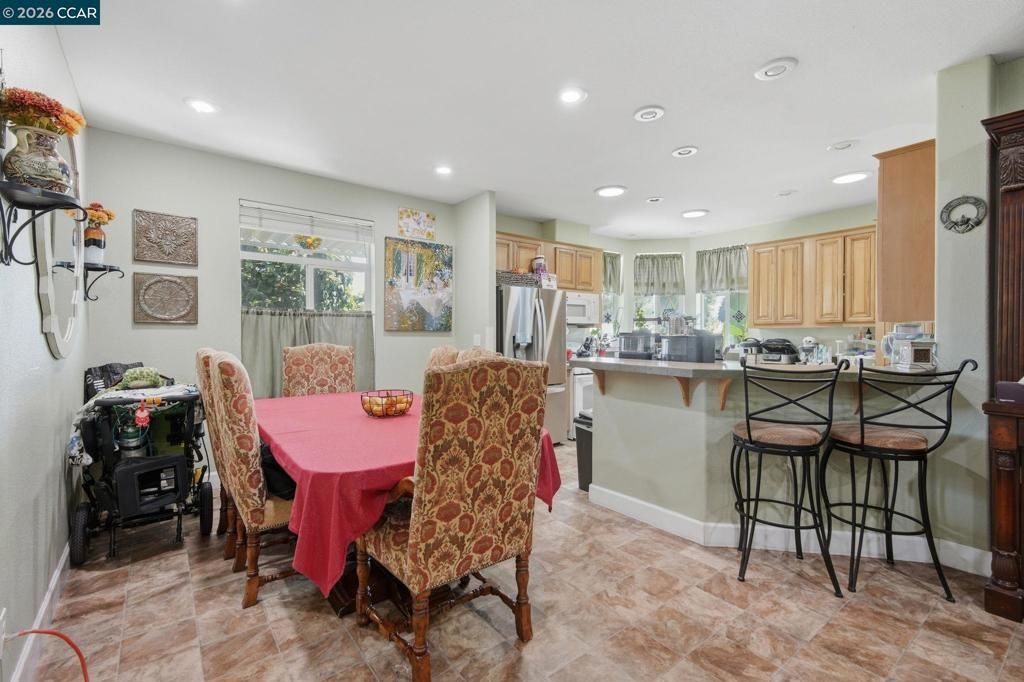 Image 16 of property listing at 37 Terrace Dr, Concord, CA 94518