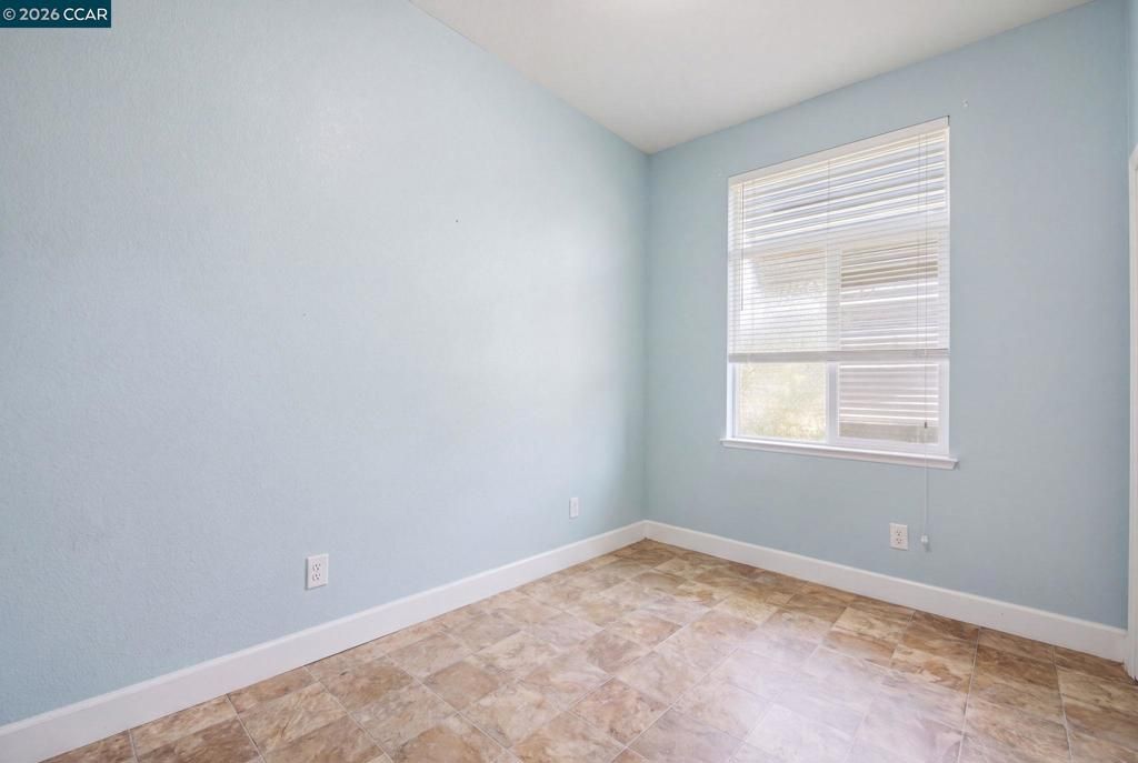 Image 33 of property listing at 37 Terrace Dr, Concord, CA 94518