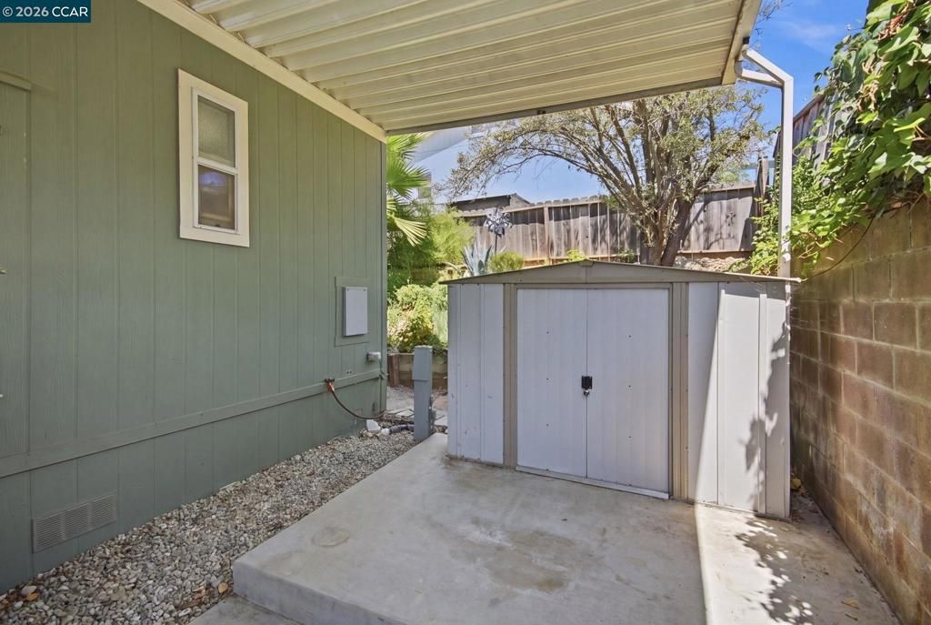 Image 45 of property listing at 37 Terrace Dr, Concord, CA 94518