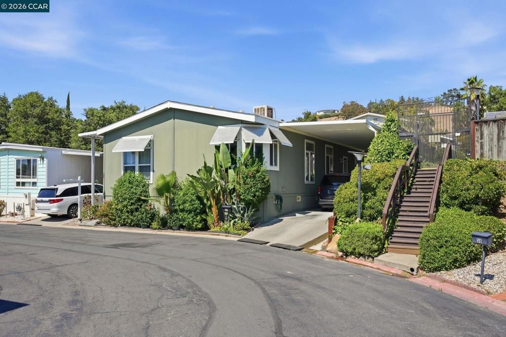 Image 6 of property listing at 37 Terrace Dr, Concord, CA 94518