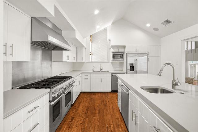 718 Bermuda ST, Lakeway, TX 78734