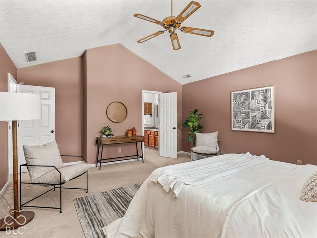 3945 Sunmeadow Circle, Indianapolis, IN 46228