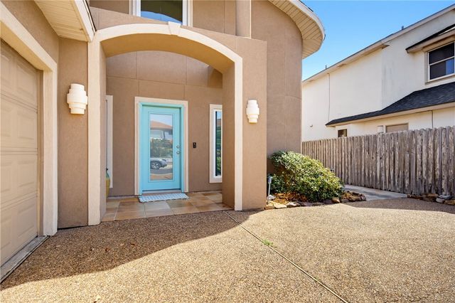 13545 Bullion Ct, Corpus Christi, TX 78418