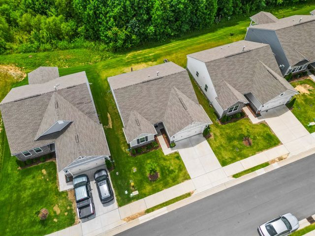396 Streamview Dr, White House, TN 37188