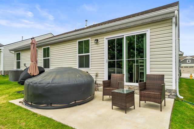 396 Streamview Dr, White House, TN 37188