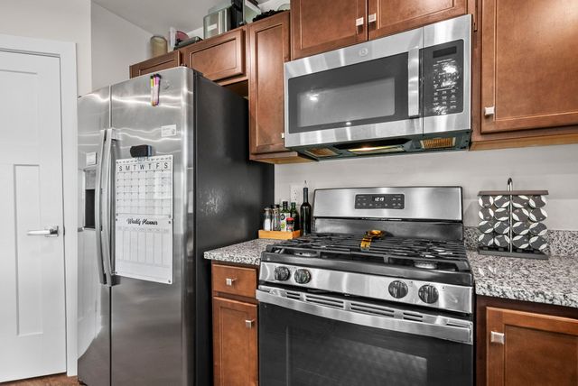 396 Streamview Dr, White House, TN 37188
