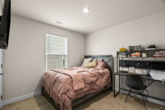 396 Streamview Dr, White House, TN 37188