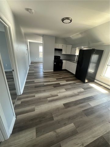 8 King Street, Pawtucket, RI 02860