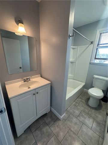 8 King Street, Pawtucket, RI 02860