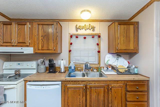 27484 Oregon Road, 65, Perrysburg, OH 43551