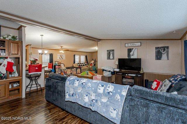 27484 Oregon Road, 65, Perrysburg, OH 43551