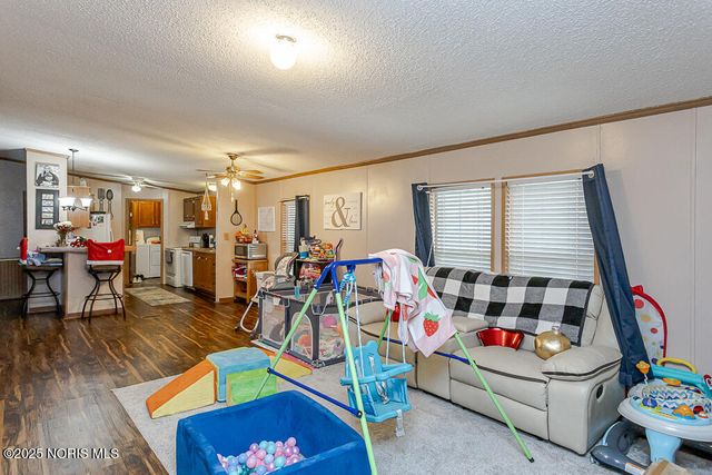 27484 Oregon Road, 65, Perrysburg, OH 43551