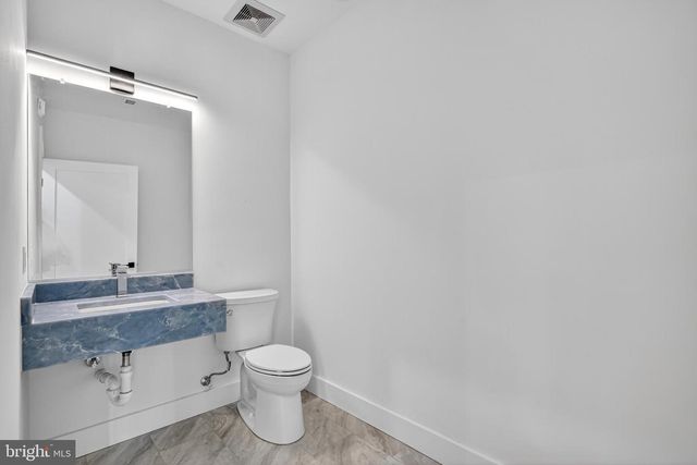 7319 GEORGIA AVE NW, Washington, DC 20012