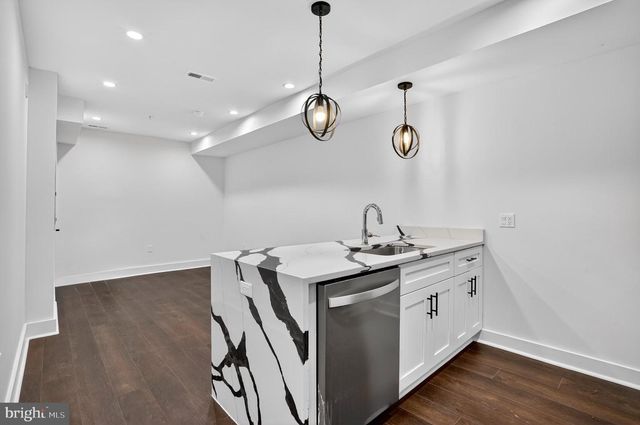 7319 GEORGIA AVE NW, Washington, DC 20012