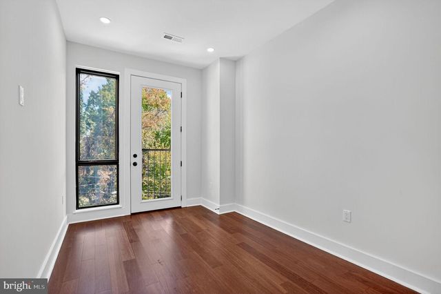 7319 GEORGIA AVE NW, Washington, DC 20012