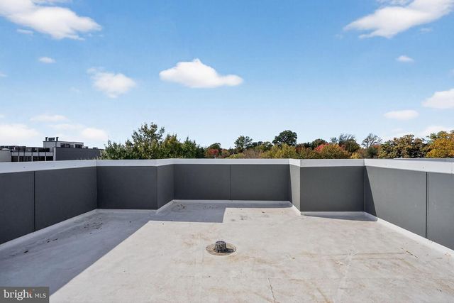 7319 GEORGIA AVE NW, Washington, DC 20012