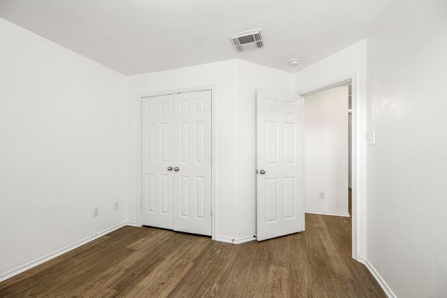 2911 Hackamore Hollow Lane, Houston, TX 77014