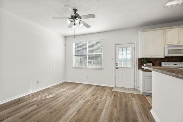 2911 Hackamore Hollow Lane, Houston, TX 77014