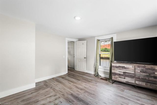 301 West End Boulevard, Madison, NC 27025