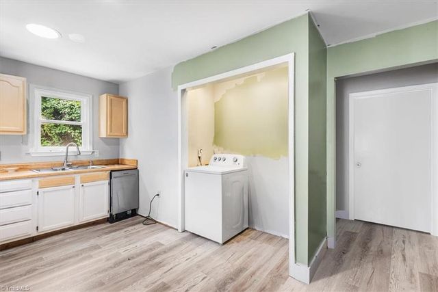 301 West End Boulevard, Madison, NC 27025