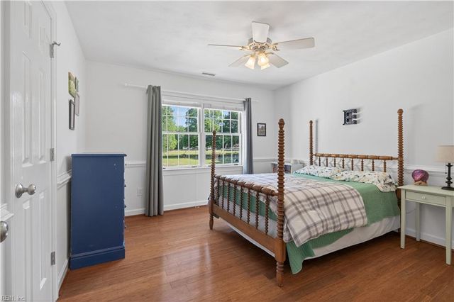 3404 W Landing DR, Chesapeake, VA 23322
