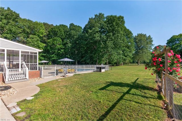3404 W Landing DR, Chesapeake, VA 23322