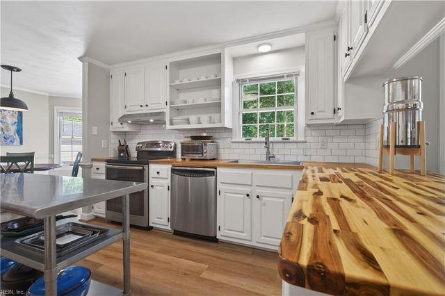 3404 W Landing DR, Chesapeake, VA 23322