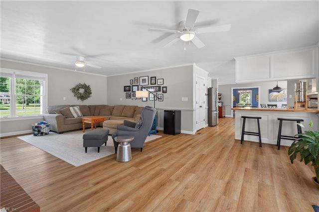 3404 W Landing DR, Chesapeake, VA 23322