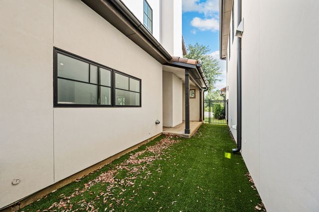 2850 Lakeside Parkway 110, Flower Mound, TX 75022