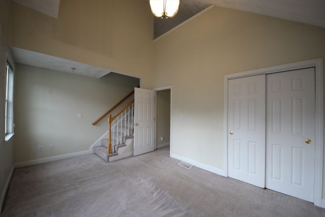 99 Manchester St A, Lowell, MA 01852