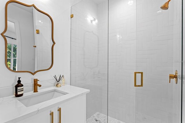 3518 W OBISPO STREET, Tampa, FL 33629