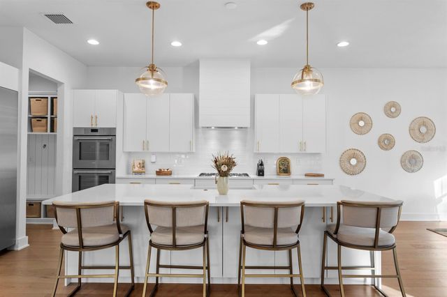 3518 W OBISPO STREET, Tampa, FL 33629