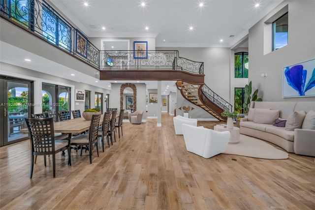 2941 Fairway Dr, Hollywood, FL 33021