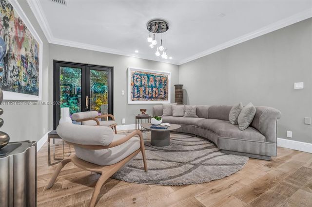 2941 Fairway Dr, Hollywood, FL 33021