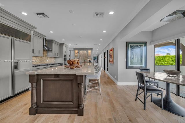 2941 Fairway Dr, Hollywood, FL 33021