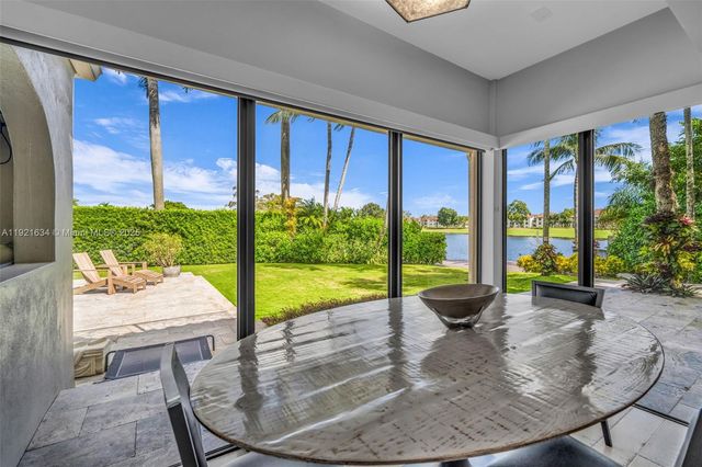 2941 Fairway Dr, Hollywood, FL 33021