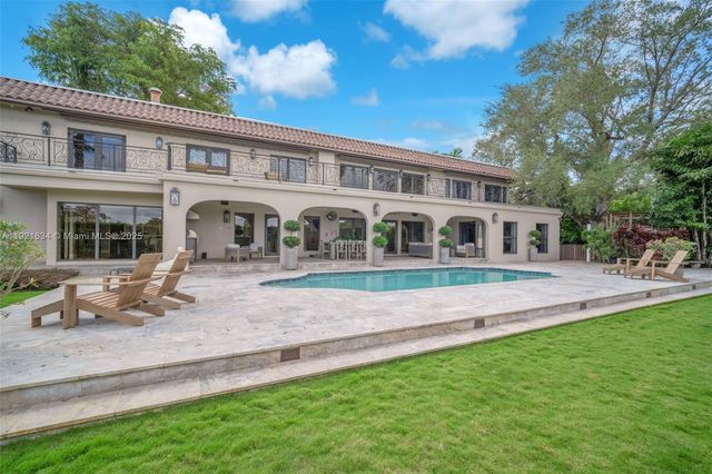 2941 Fairway Dr, Hollywood, FL 33021